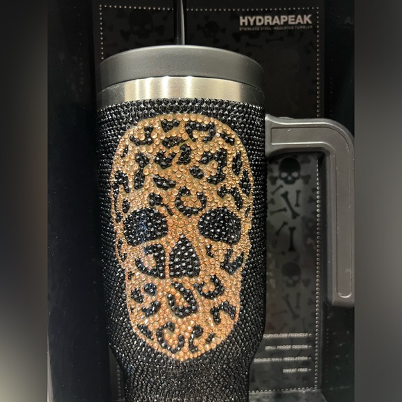 New … Hydrapeak black rhinestone skull water bottle, coffee cup Limited edition - Picture 4 of 7